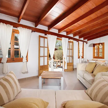 Luxury Retreat In Villa